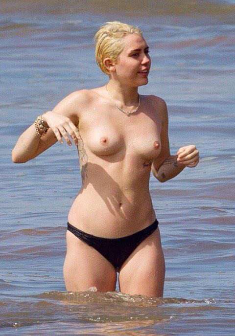 Miley Cyrus Nude Fappening Leaks - FULL COLLECTION!